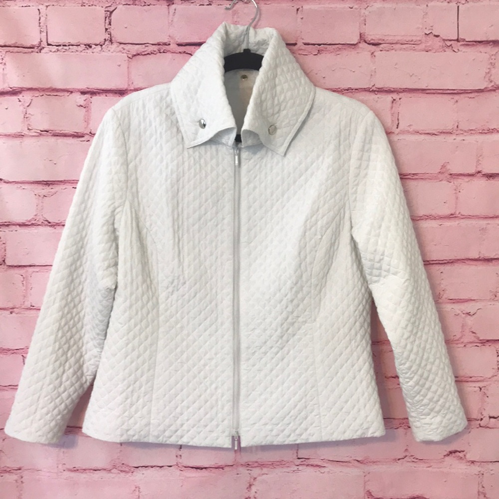 Samuel Dong White Jacket